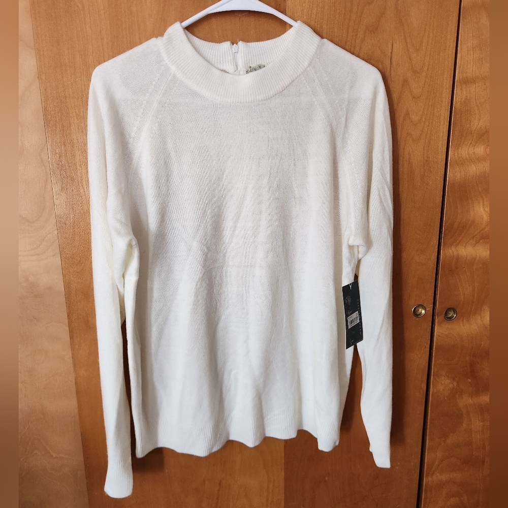 NWT Debbie Morgan White Long Sleeve Size L